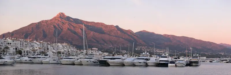 Puerto Banús Merkatua