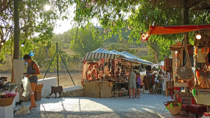 Las Dalias Hippy Marknad — historia