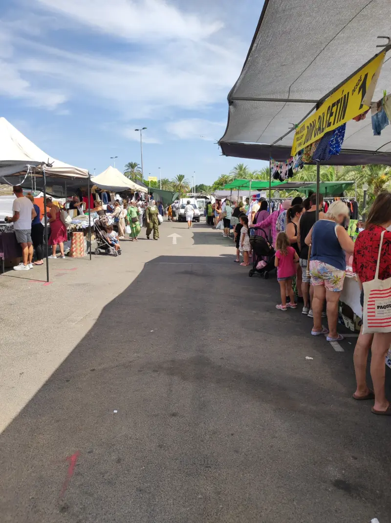 Mercadillo Ausiàs March — Foto 4