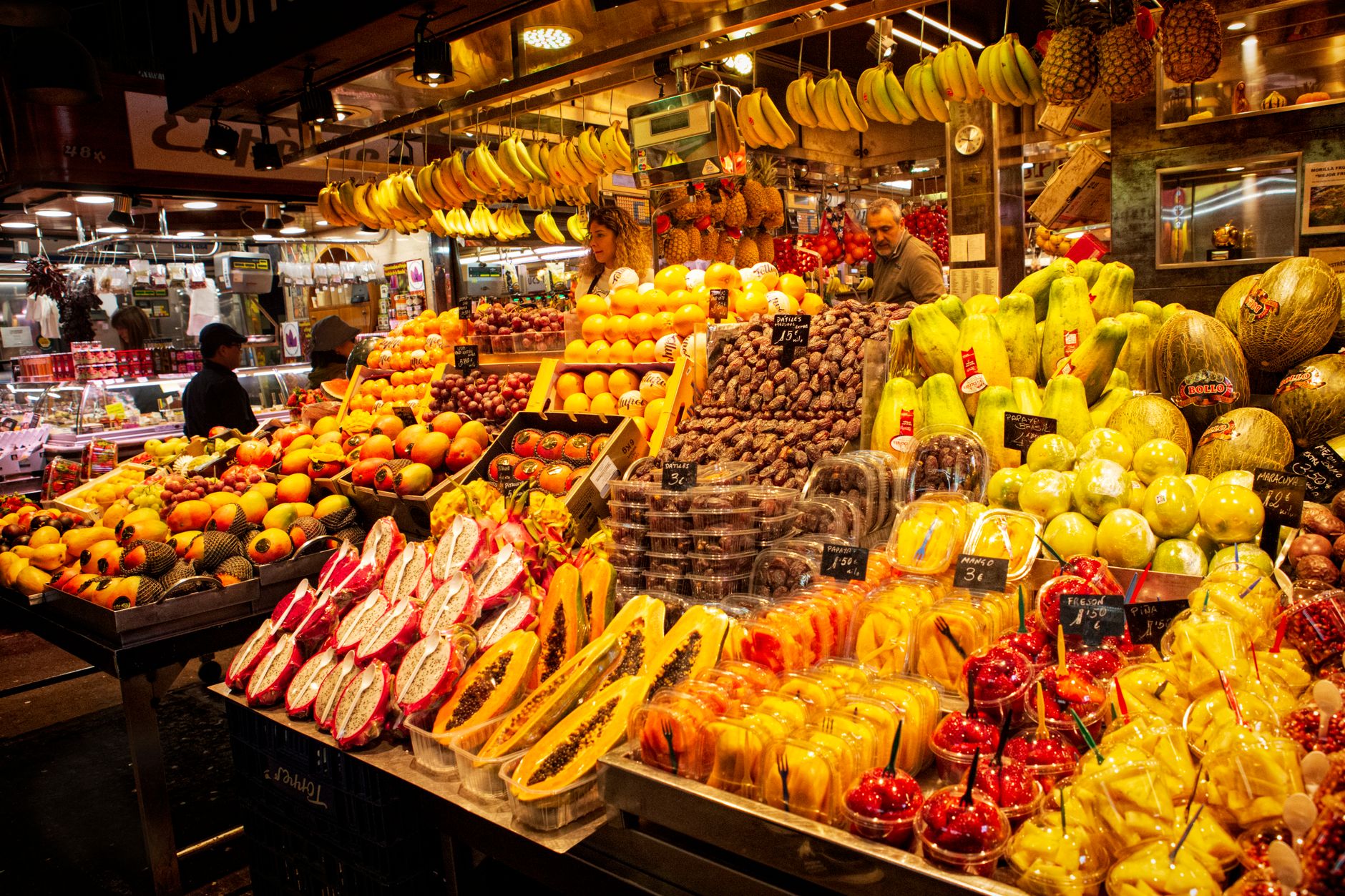 Mercado en una plaza española