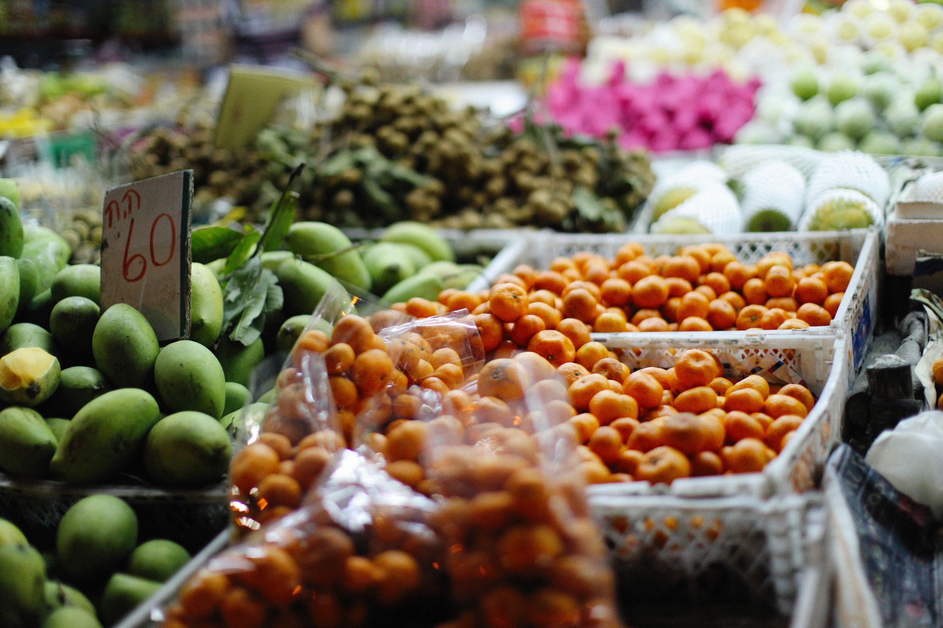 Comerciantes en su puesto